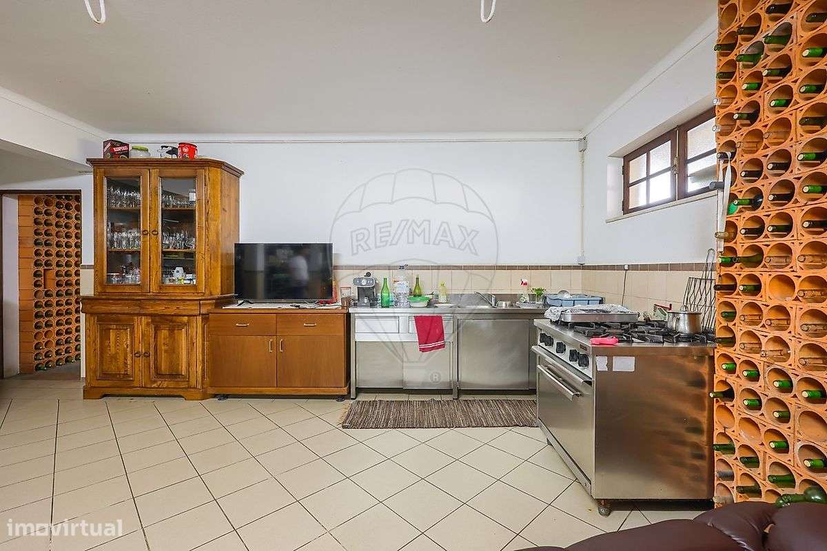 Moradia T3 | Anexo T1 | 628m2 | Lote 2140m2 | 10 min Centro Águeda-35