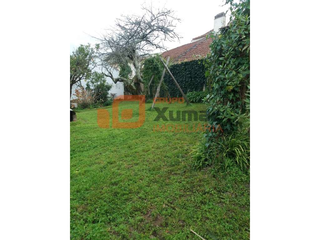 Terreno Urbanizável para 2 moradias em Usseira Óbidos-1