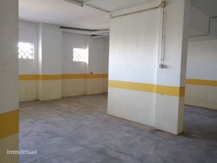 Oportunidade! Garagem Total 225m2 S.Domingos Santarém-O Próprio - Grande imagem: 4/9