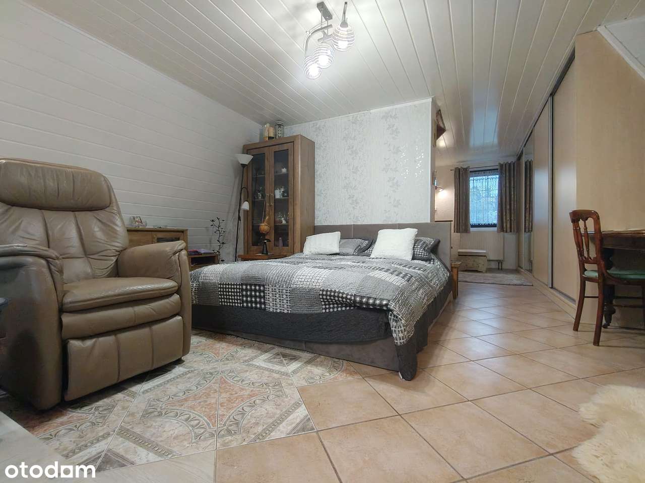 Całoroczny Dom nad Jeziorem (przekształcony na mieszkalny)-11