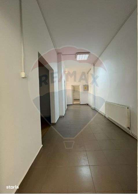 Spațiu comercial stradal-Inchiriere - Imagine principală: 3/8