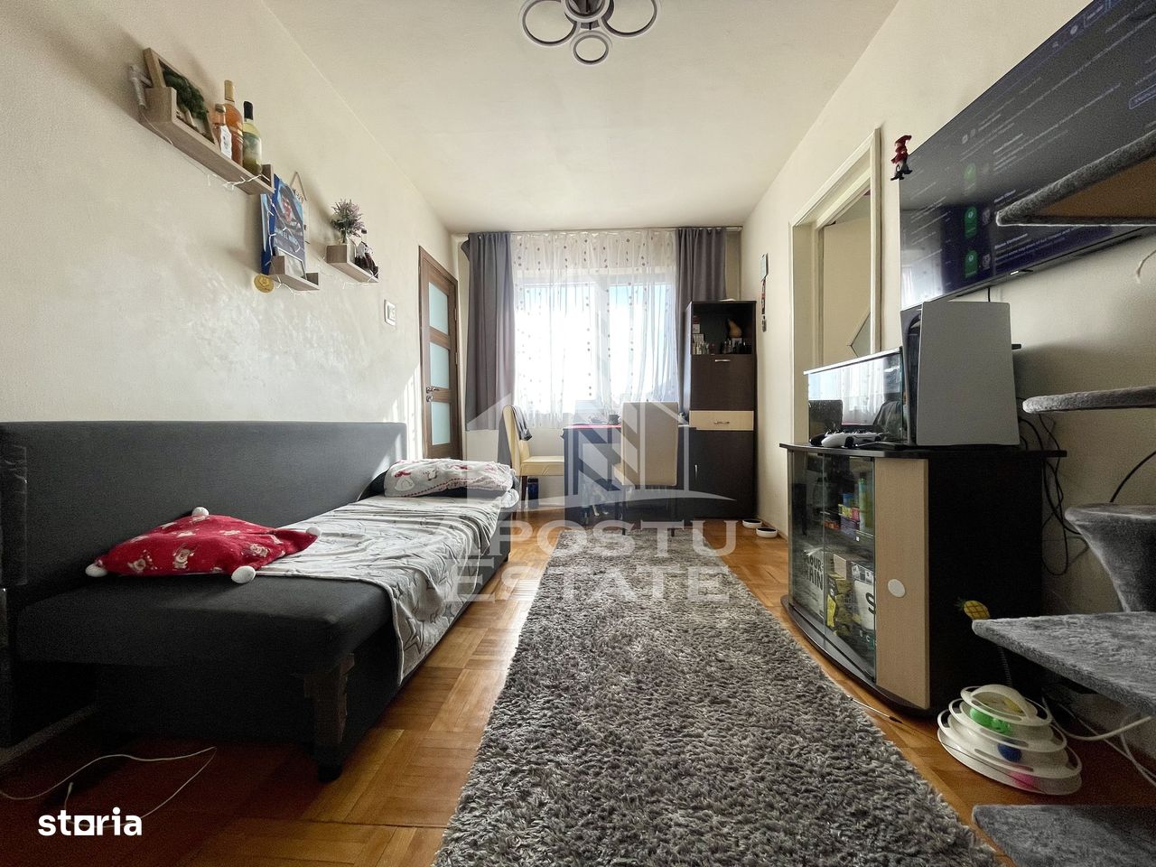 Apartament cu 2 camere, luminos, etaj intermediar, zona Sagului