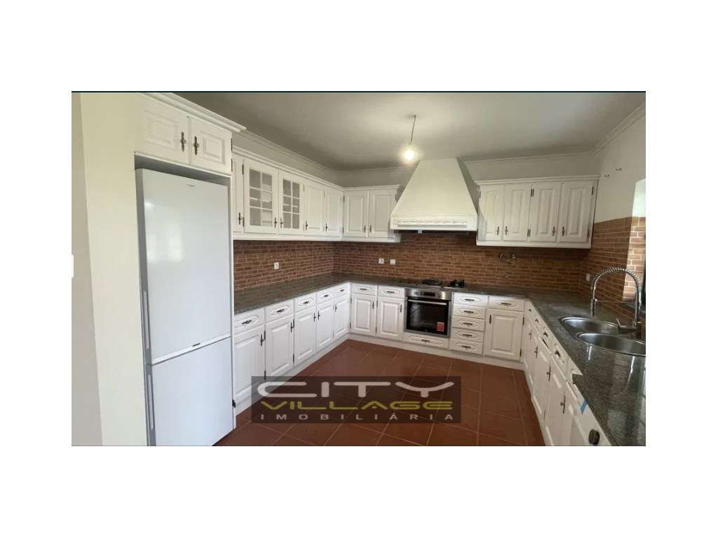 Moradia isolada T3 com piscina - Grande imagem: 2/21