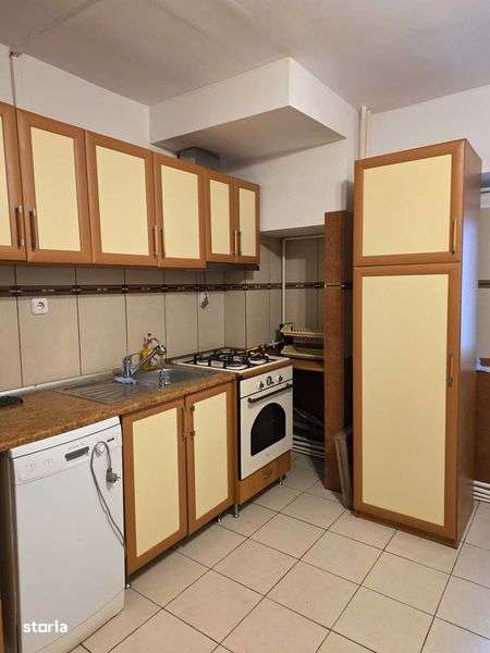 Inchiriez apartament 3 camere, zona gara, Str. Mangaliei, Nr.1 - Imagine principală: 4/8