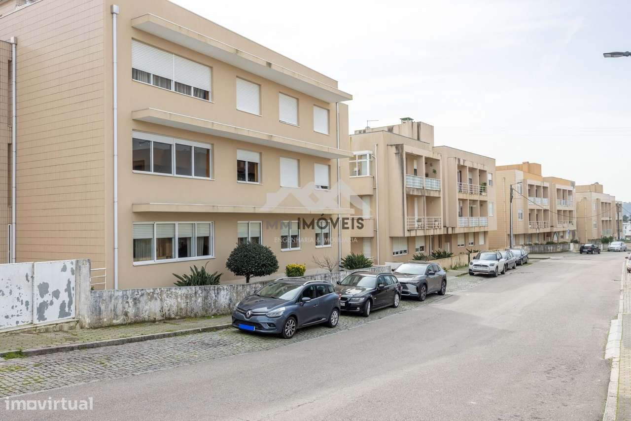 Apartamento T3 | Vila Nova de Gaia | Renovado | 3 Frentes | Varanda | - Grande imagem: 4/45