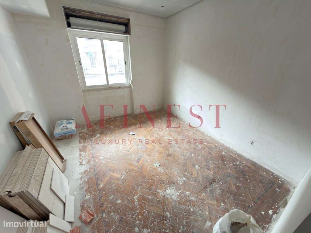 APARTAMENTO T3 | R/C | CENTRO DA AMADORA | NASCENTE / POENTE-9