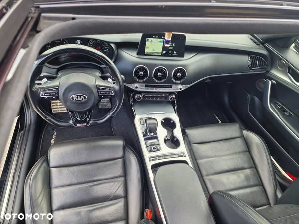 Kia Stinger 3.3 T-GDI V6 GT AWD - 22