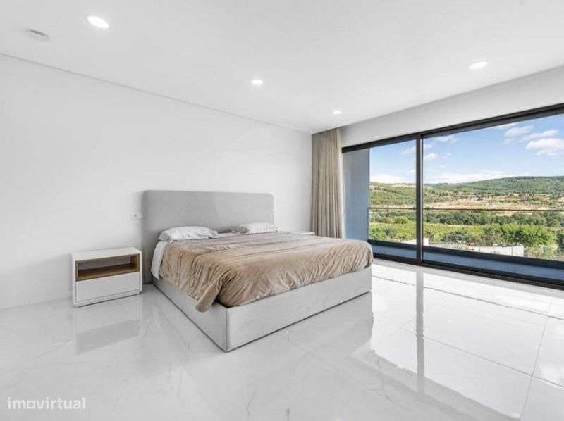 Casa t4 para alugar - Grande imagem: 5/9