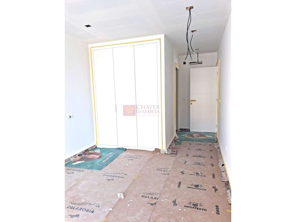 ERICEIRA - T2 COM TERRAÇO E VISTA MAR-7