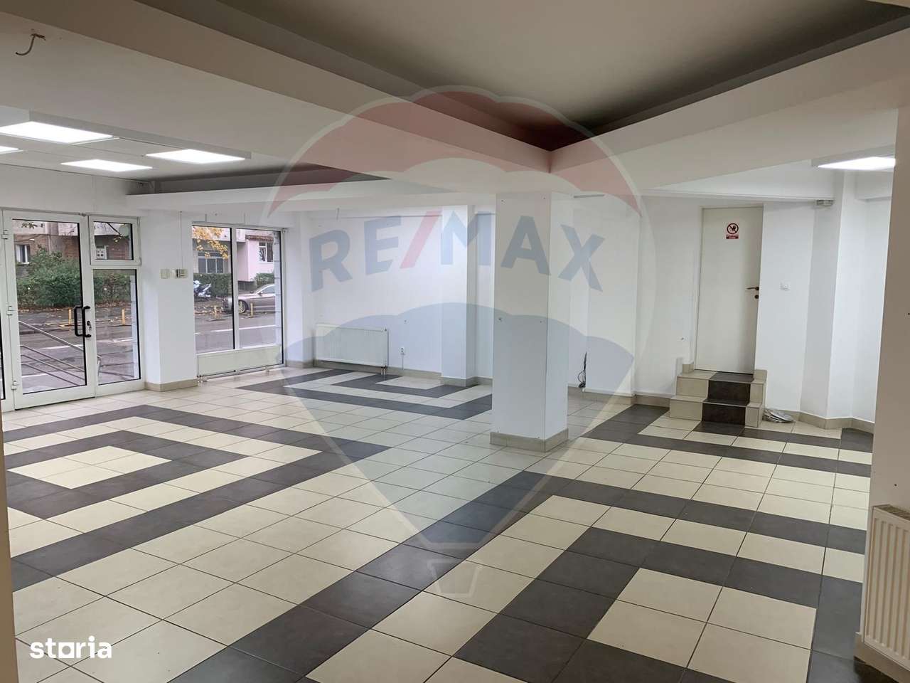 Spațiu comercial de inchiriat - Imagine principală: 5/8