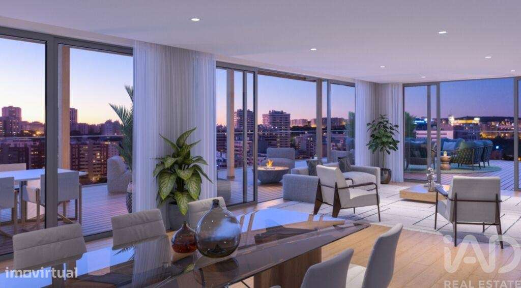 Apartamento T4 em Algés, Linda-a-Velha e Cruz Quebrada-Dafundo de 228, - Grande imagem: 4/25