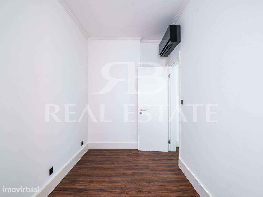 T3 com 1 suite - Renovado em CAMPO DE OURIQUE, ao lado do Jardim da...-13