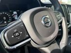 Volvo XC 60 B4 D AWD Momentum - 22