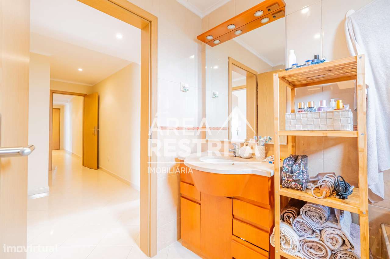 Apartamento T3 em Corroios - Grande imagem: 3/51