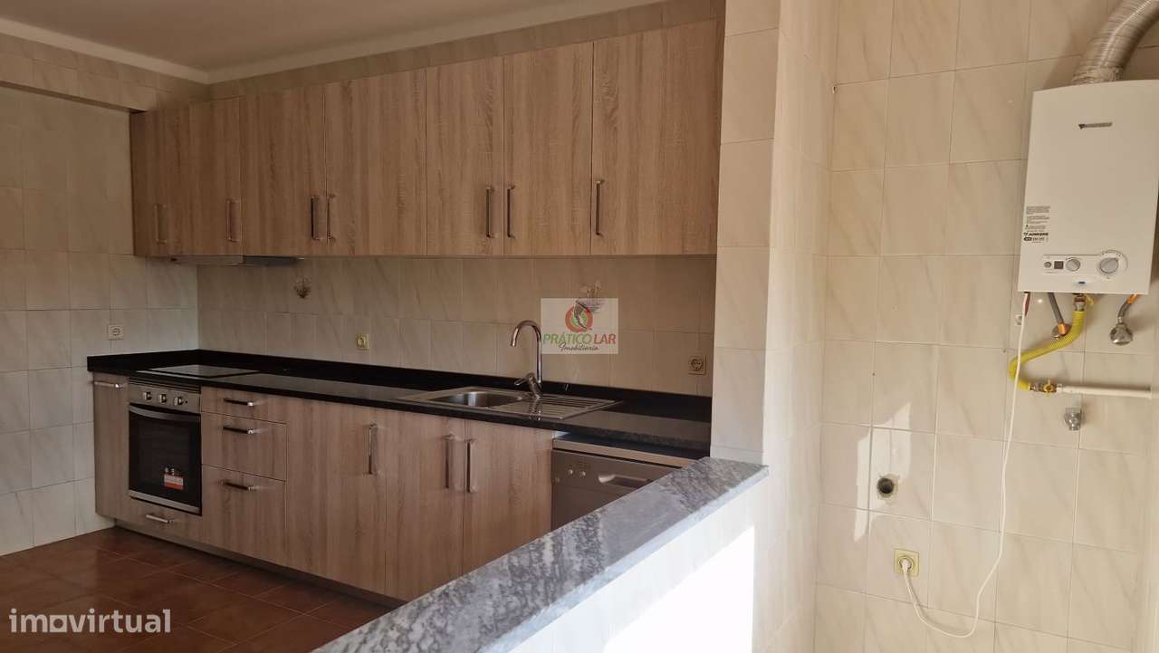 Apartamento T2 Oliveira do Bairro-16