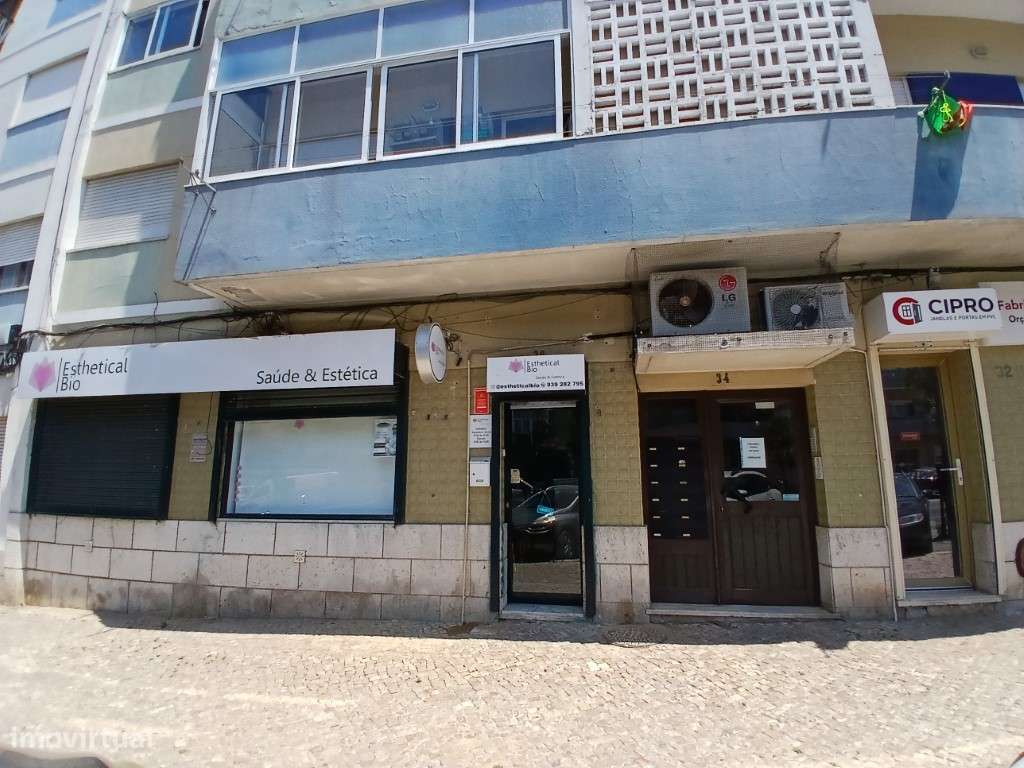 ** T2 com potencial para T3 | Avenida Infante D. Henrique | Setúbal**-5
