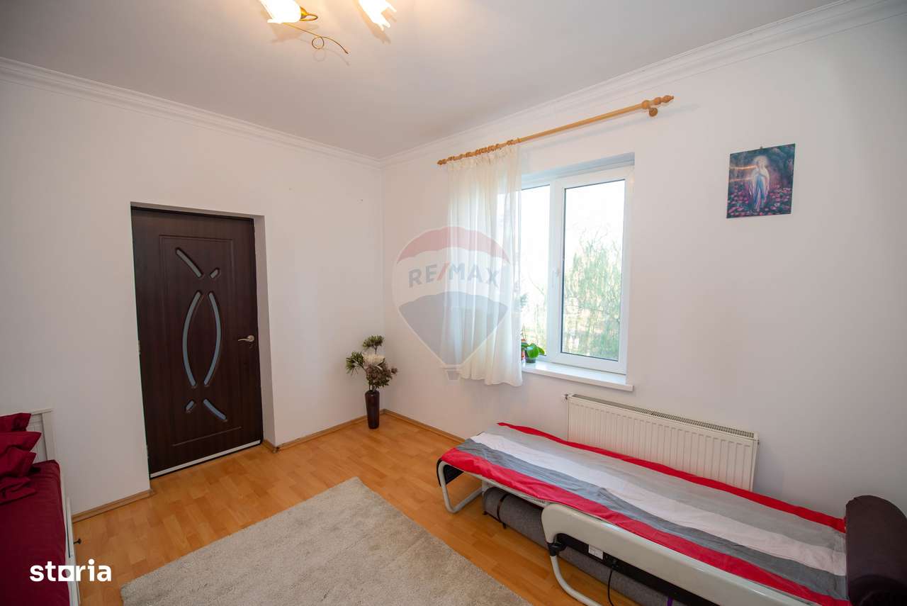 Apartament cu 2 camere de vanzare zona Turda Strada Stefan Stoika - Imagine principală: 5/20