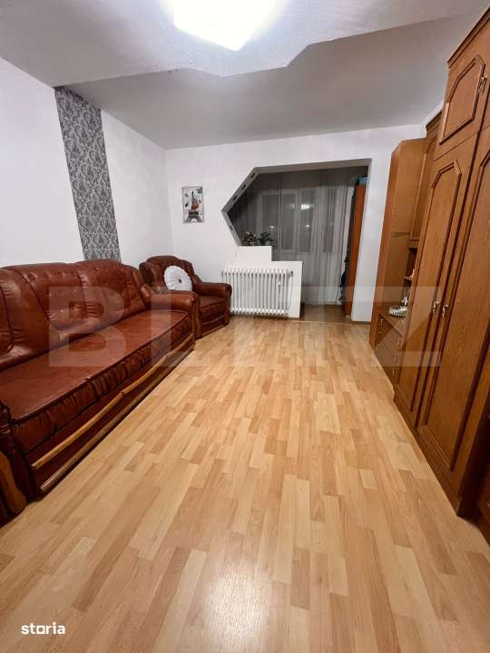 Apartament cu 4 camere - Imagine principală: 2/8