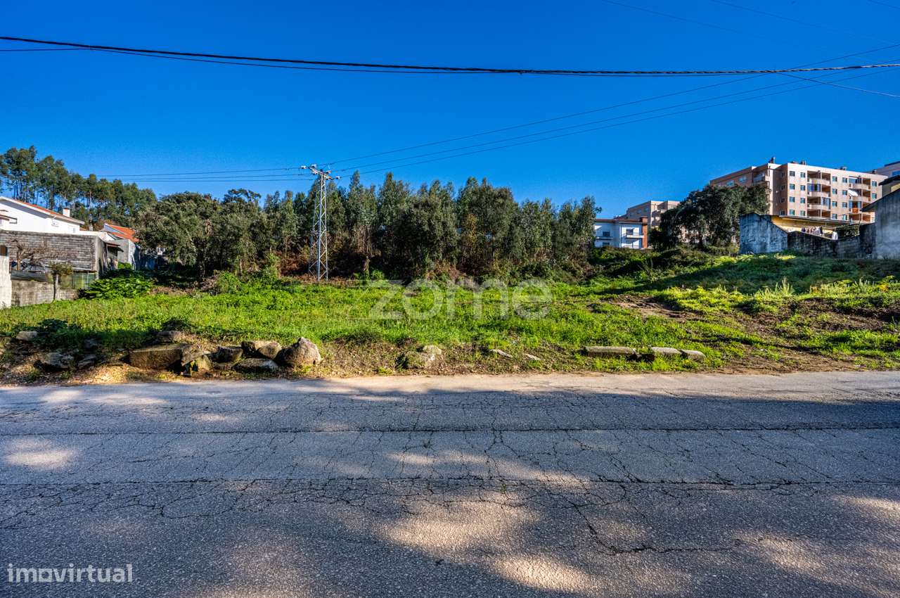 Terreno Urbano 1.869m² c/ projecto de loteamento aprovado . 5 morad... - Grande imagem: 5/25