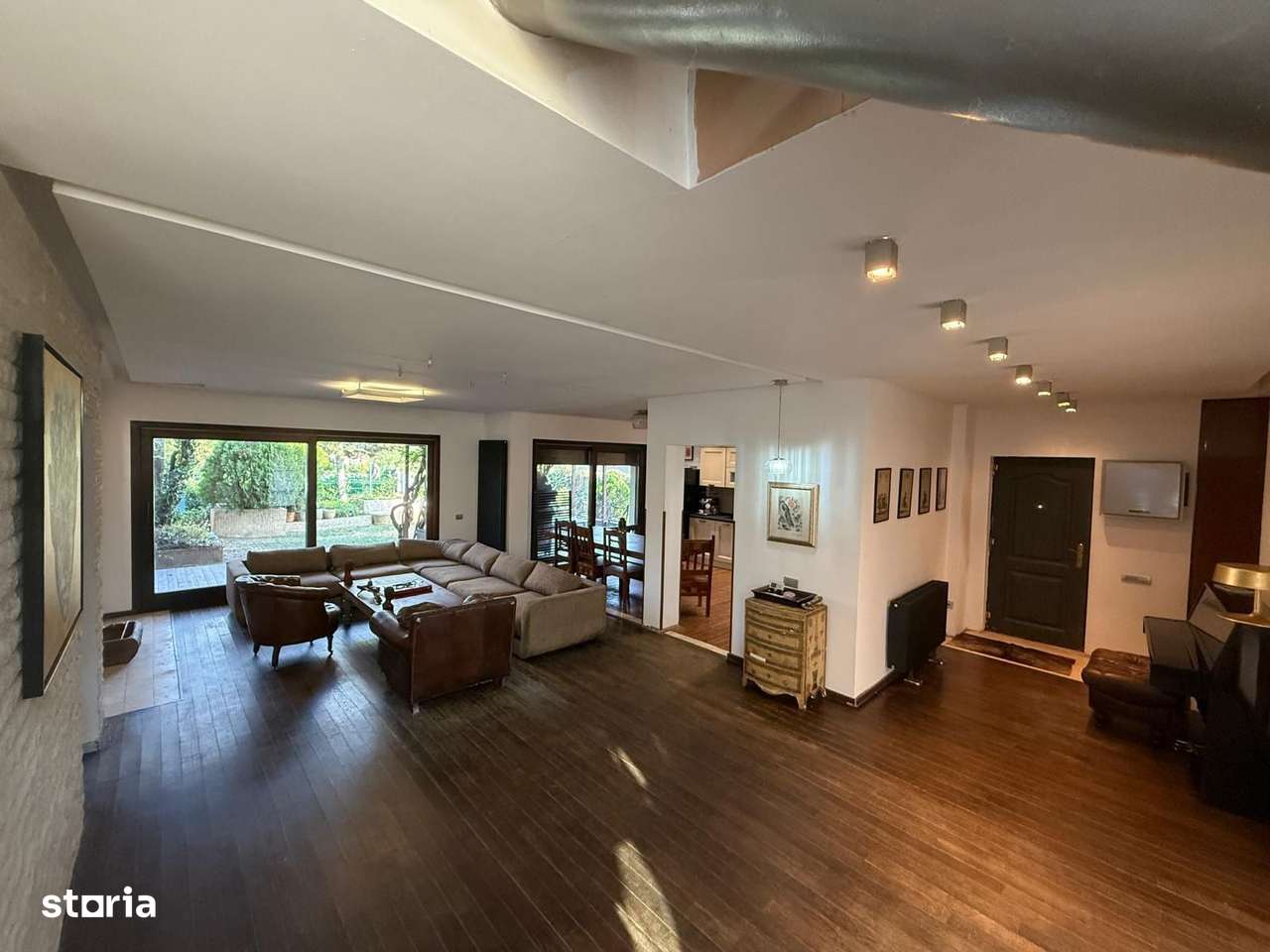 Vila 5 camere cu LIFT| Complex privat cu piscină | Iancu Nicolae-1