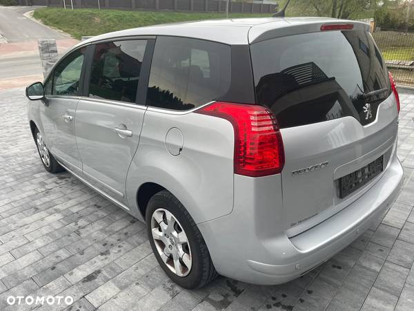 Peugeot 5008 HDI FAP 110 Premium - 5