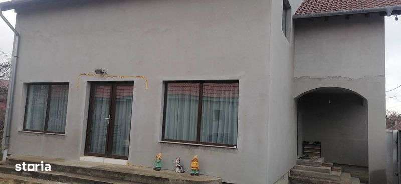 Casa de vanzare Haieu - Imagine principală: 4/8