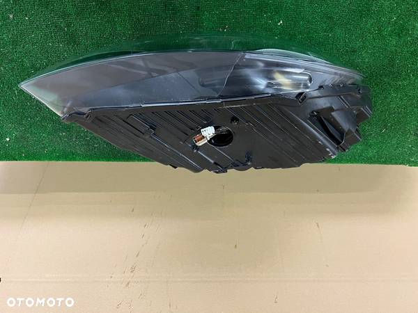 Lampa lewa Xenon Volvo V40 2012-2016 - 6