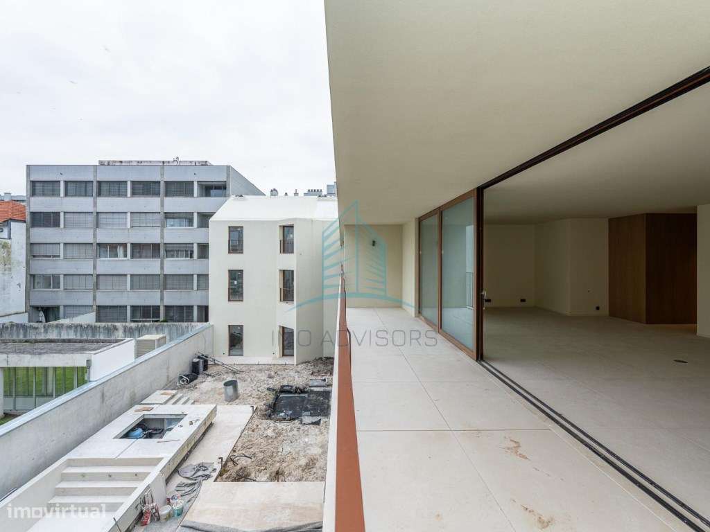 T4 Duplex com Piscina privativa - Matosinhos Sul-1