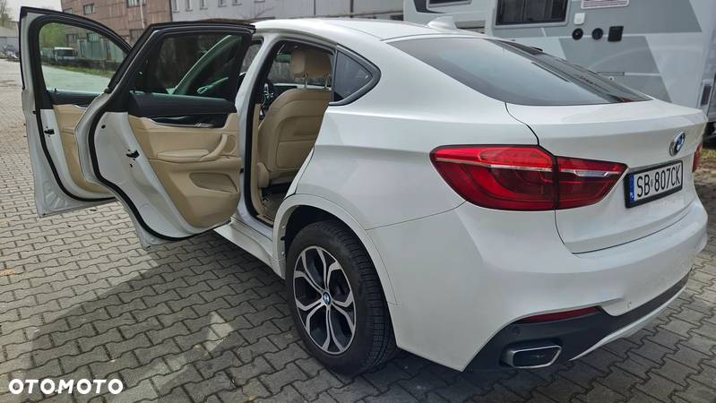 BMW X6 xDrive40d - 27