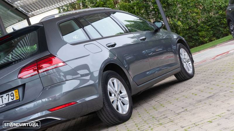 VW Golf Variant 1.6 TDi Confortline - 18