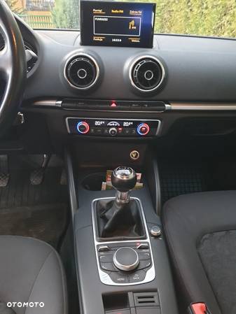 Audi A3 1.6 TDI Sportback - 31