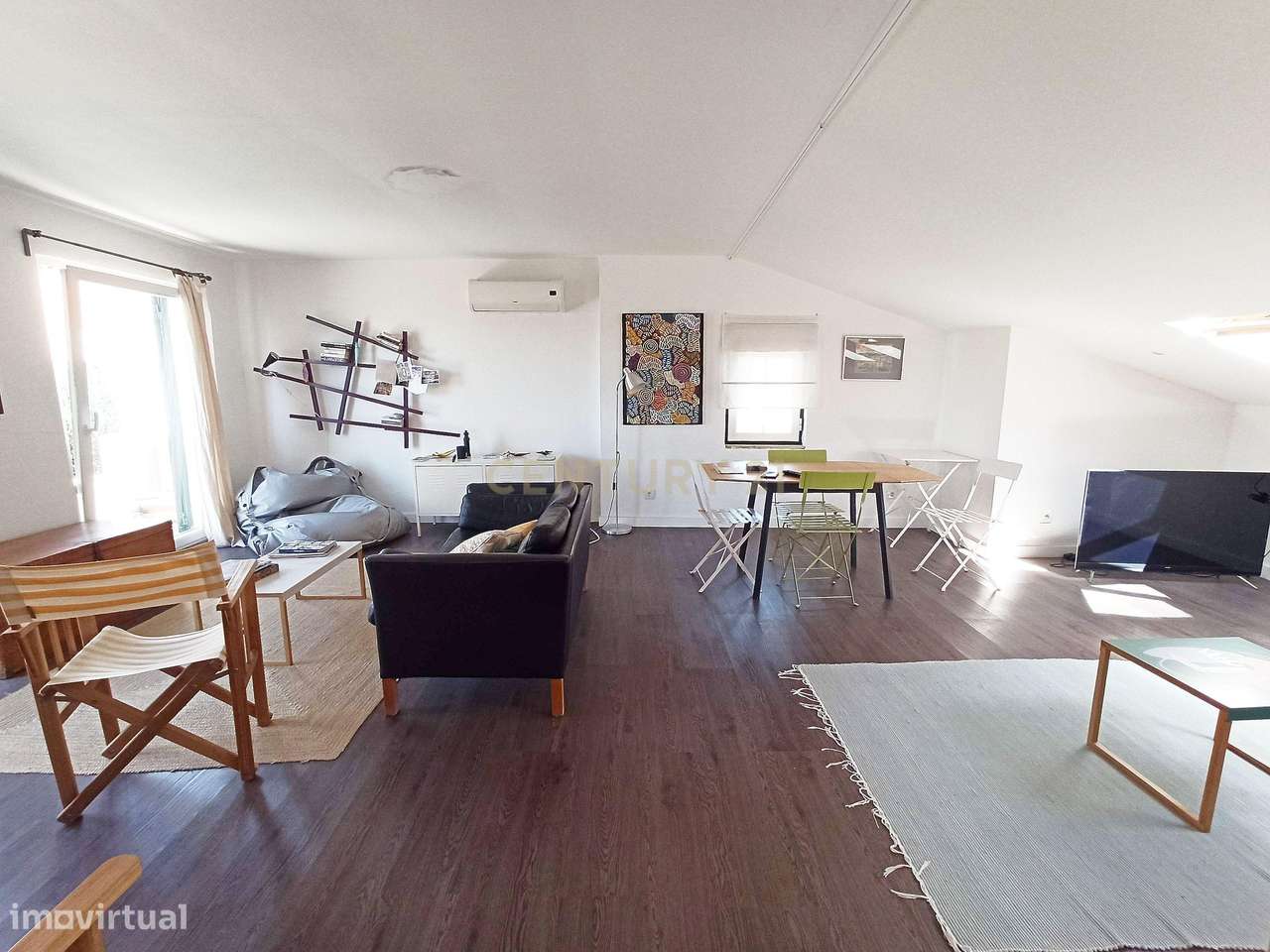 Apartamento com terraço e vista junto ao jardim do Torel-4