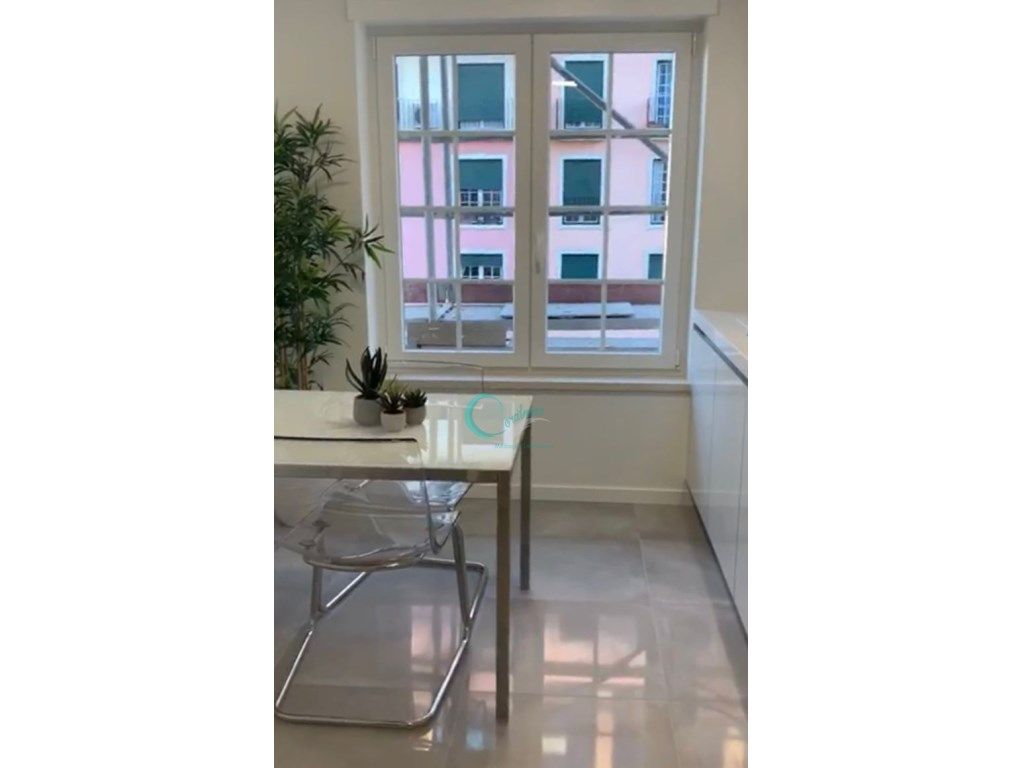 Apartamento T3 com arrecadação na Dam...