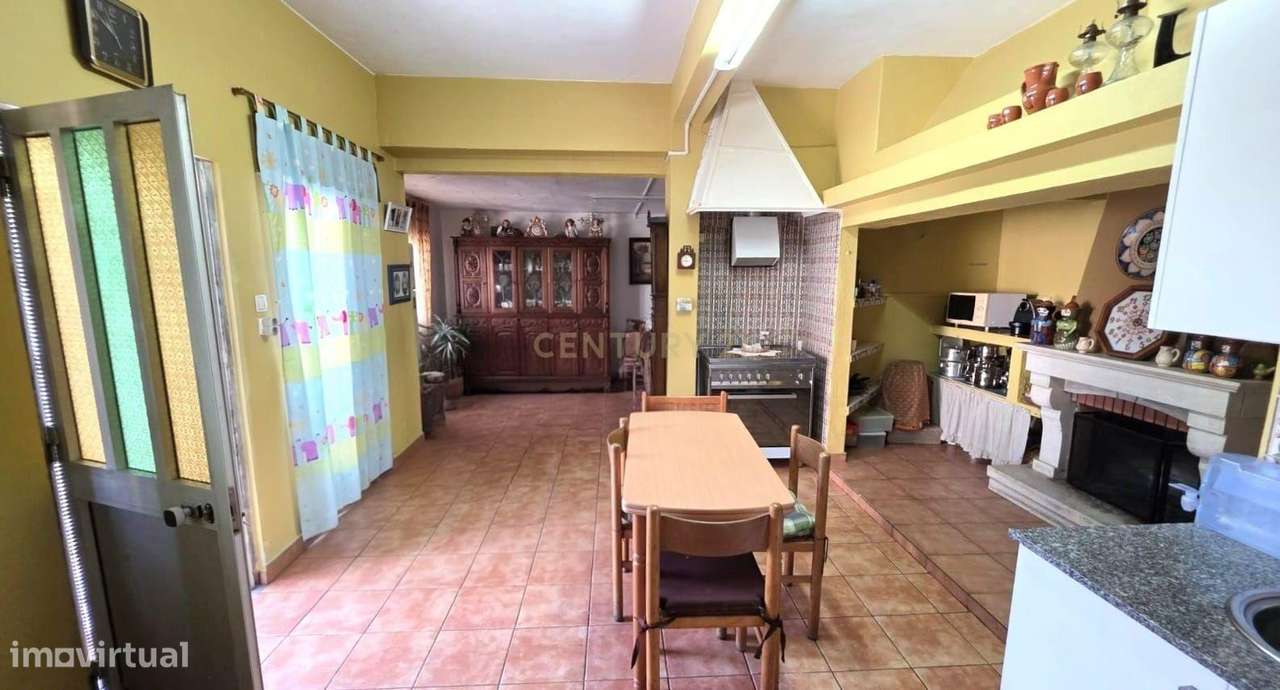 Moradia T4 e anexo com Sala, Cozinha muito central  em  Fernão Ferro - Grande imagem: 5/43
