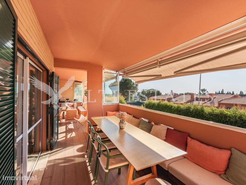Apartamento T4 no prestigiado Monte Estoril.-38