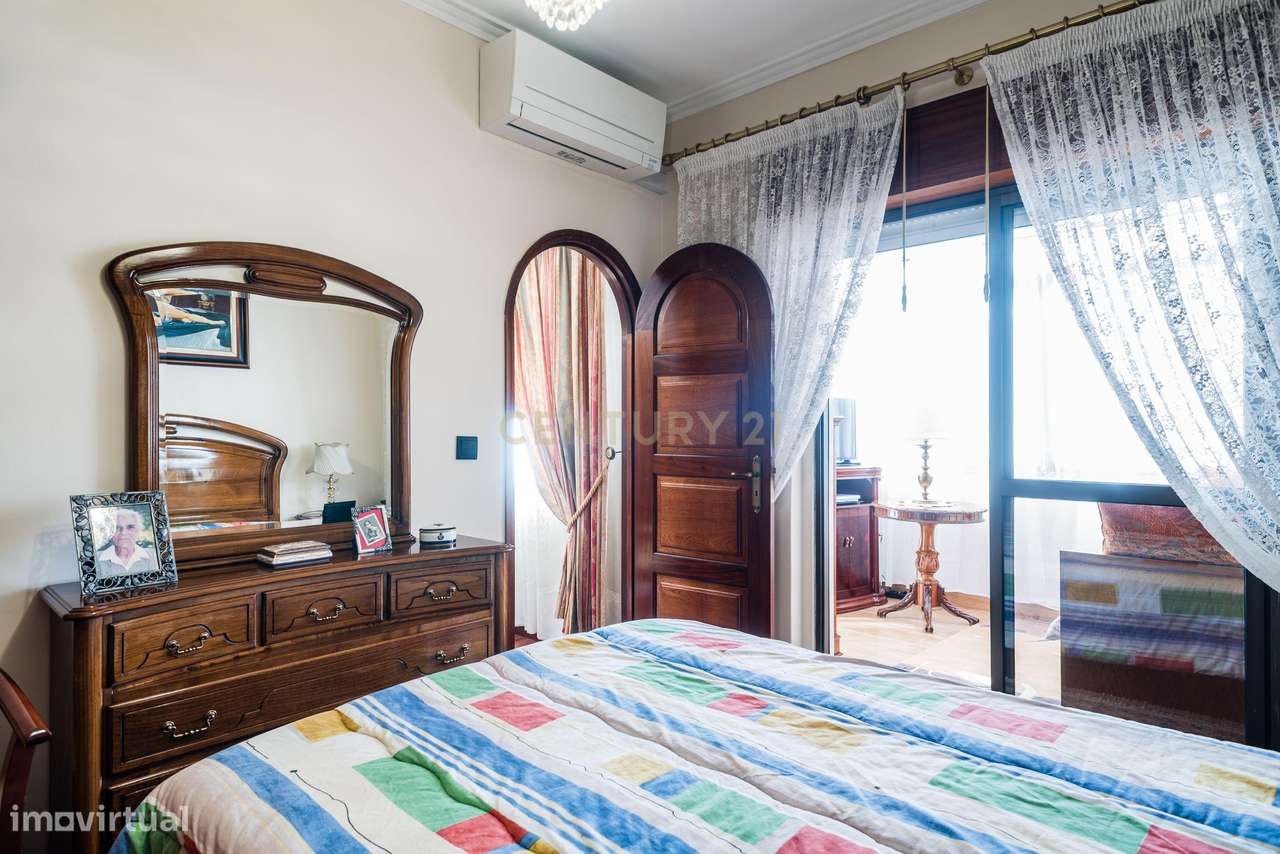 Apartamento T0, com Terraço, Agualva Cacém-5