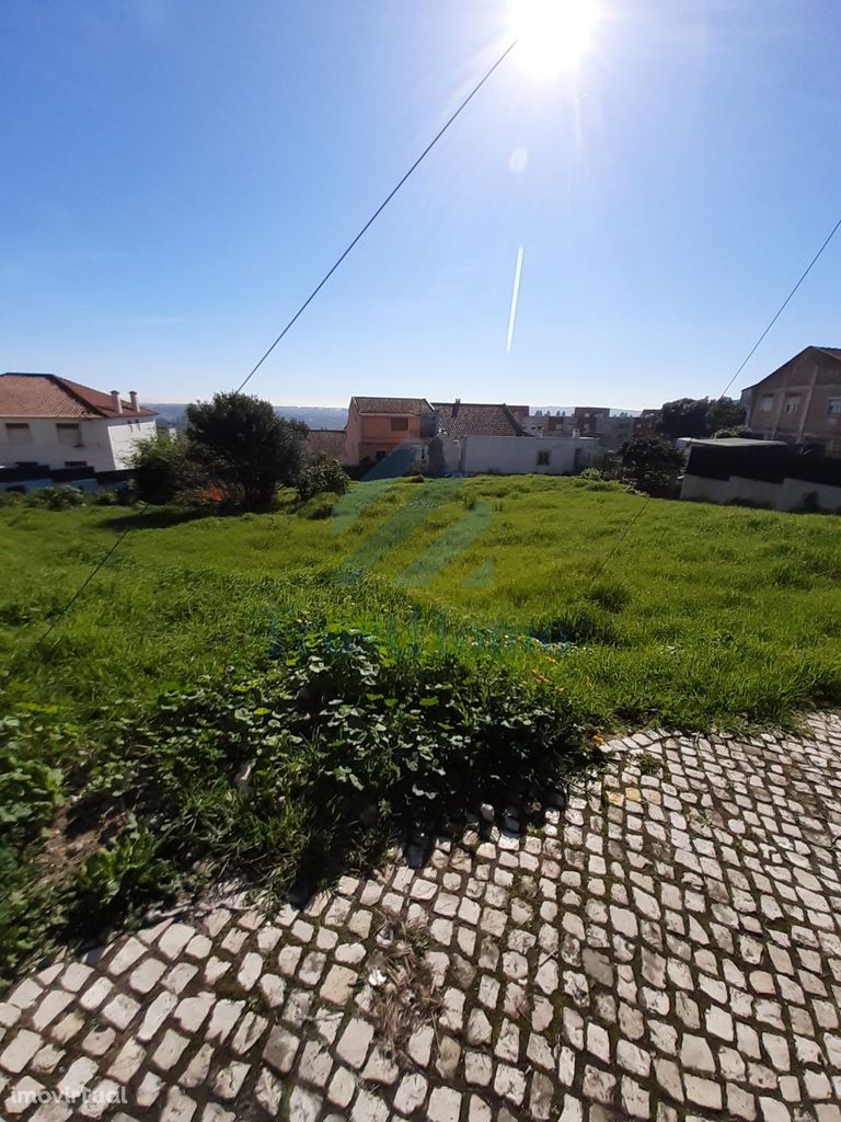 Terreno em Urbanização Casal da Mira(Amadora)