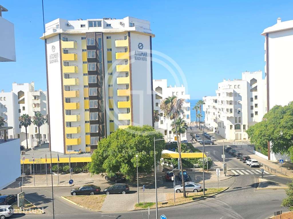 Apartamento T2 em Quarteira, com espaçoso terraço, e perto da praia-19