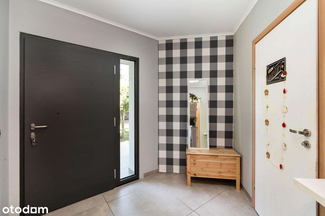 Podmiejski komfort-wygodny parterowy dom z ogrodem-10