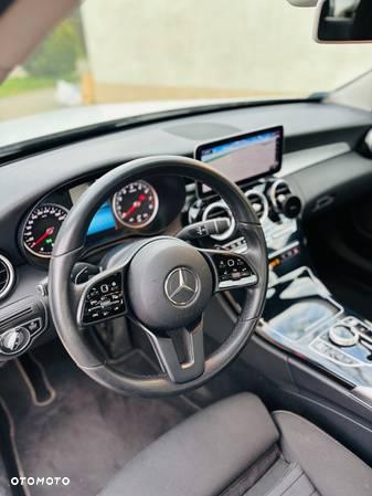 Mercedes-Benz Klasa C 160 Business Edition 9G-TRONIC - 27