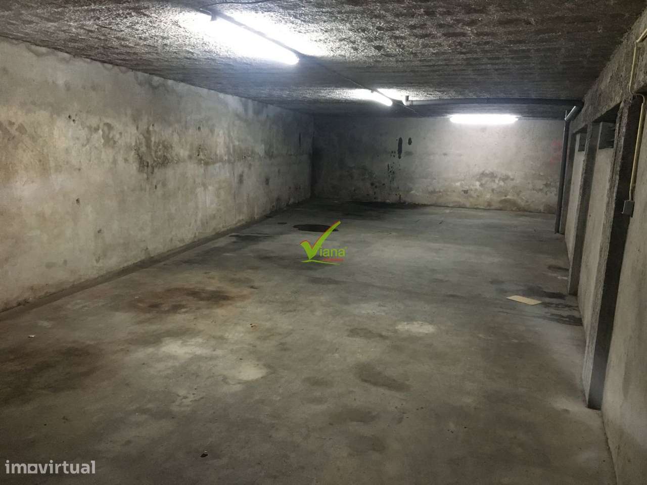 Garagem com 100 m2 Centro Póvoa de Varzim - Grande imagem: 1/6