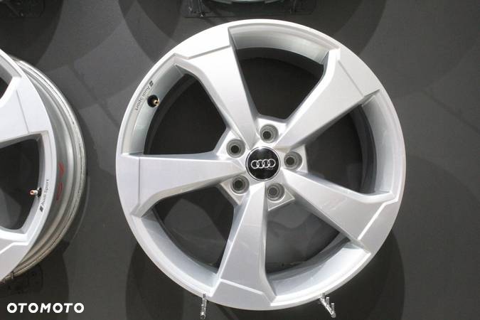 Felgi 19 5x112 Audi Q3 OE, A3 8V 8P F8016-13 - 5