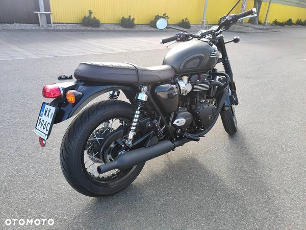 Triumph Bonneville - 6