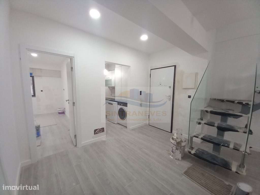 Fantástico T3 Dúplex, totalmente remodelado com Garagem a 300m da P...-27