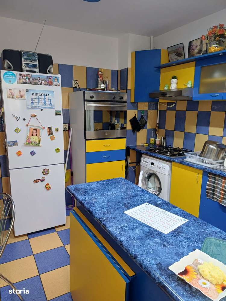 Republicii - Caraiman 3 camere 88 mp etaj 2 - Imagine principală: 4/10