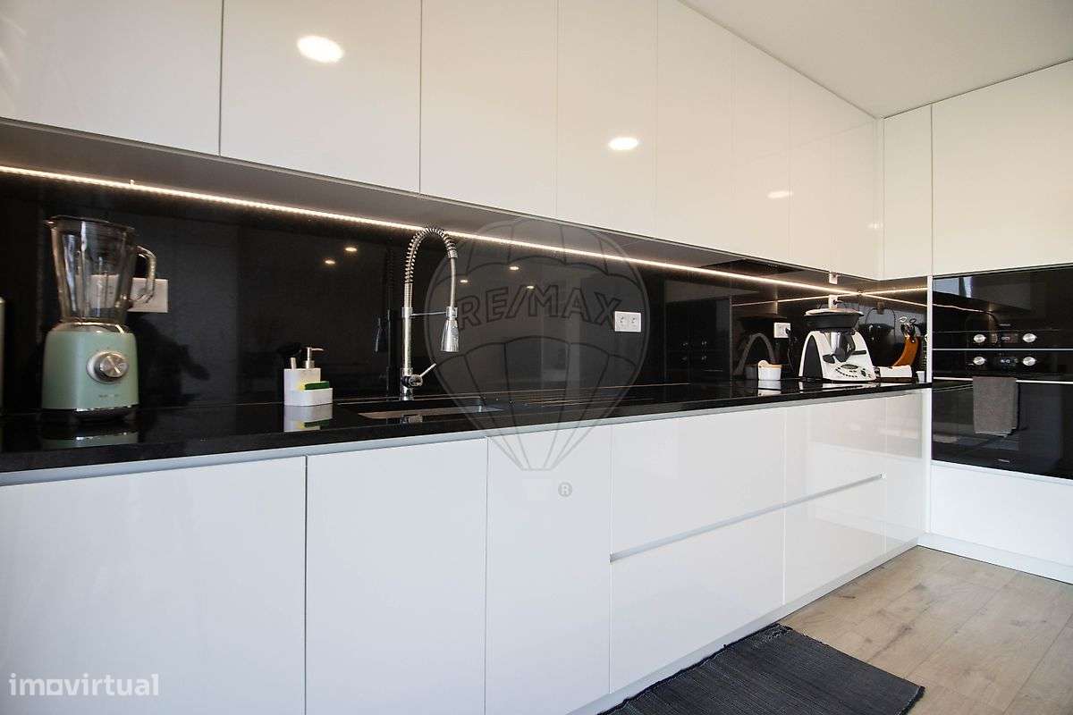 Moradia T4 para venda - Grande imagem: 4/34