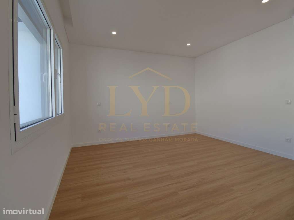 Moradia T3 + 1 Recezinhos (S.Mamede)-17