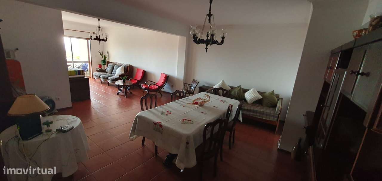 Apartamento T3 - Centro de Viana - Grande imagem: 4/11