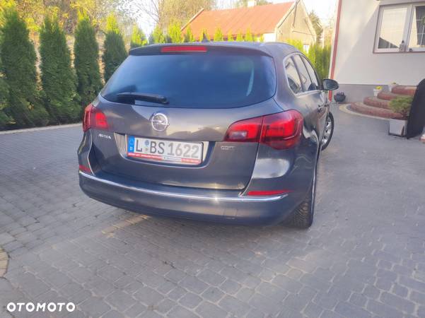 Opel Astra 1.7 CDTI DPF Sports Tourer Exklusiv - 11