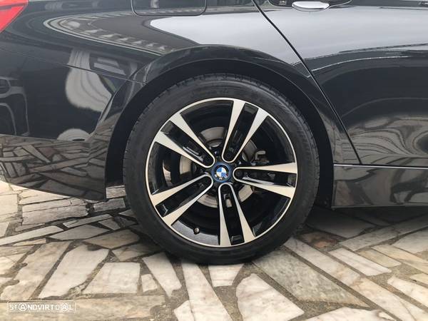 BMW 330 e iPerformance Line Sport - 13